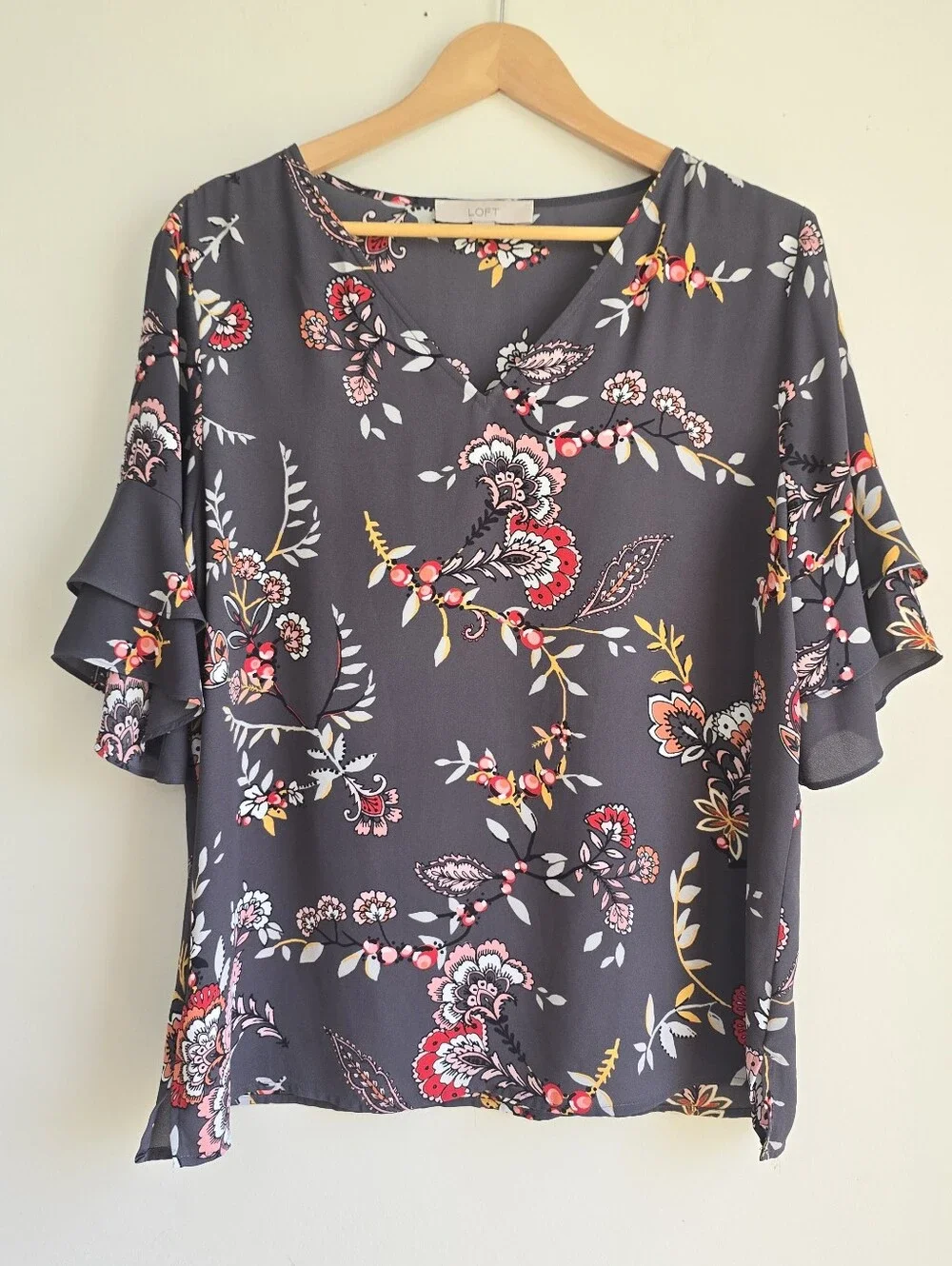 LOFT Dark Gray Floral Ruffle Sleeve Blouse Size L - Picture 2 of 5